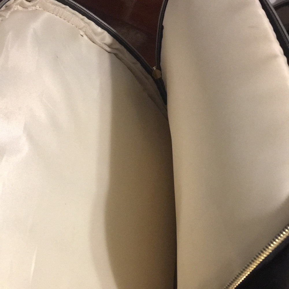 Bostanten black And Gold Backpack - Picture 9 of 15